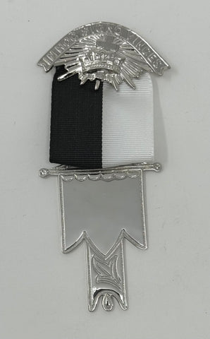 Knights Templar Standard Bearer Officer Jewel