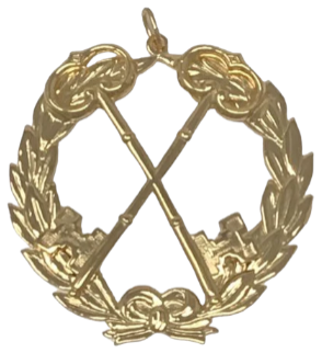 Grand Treasurer Collar Jewel in Gold Tone