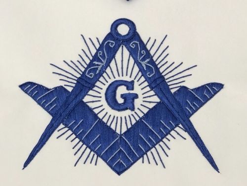 Master Mason Apron, close-up of the embroidered emblem