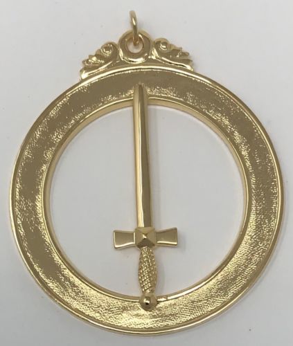 Scottish Rite 18th Degree Junior Warden Jewel in Gold Tone