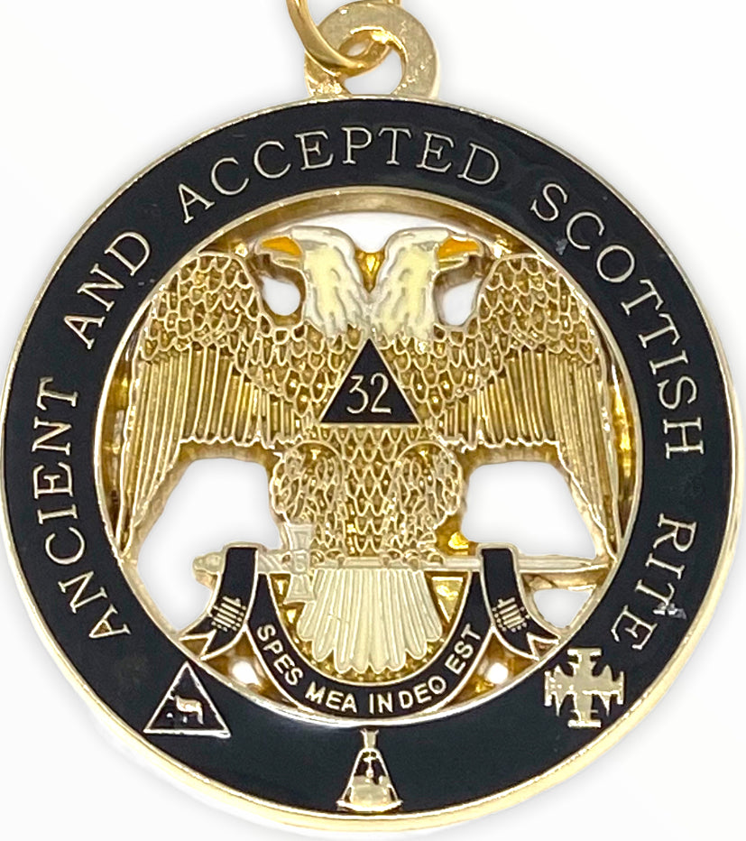 Freemason Scottish Rite 32nd Degree Key Chain, close-up of the emblem